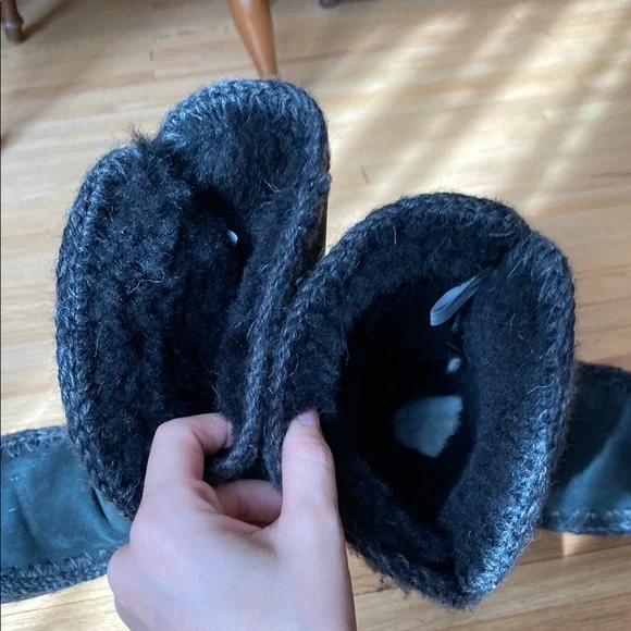 Women's Black Tall Mou Boots - Picture 7 of 7